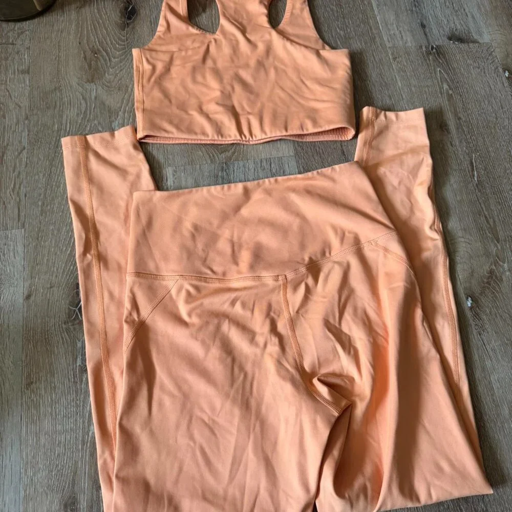 Girlfriend Collective Orange Leggings and Sports‎ Bra Set Size S